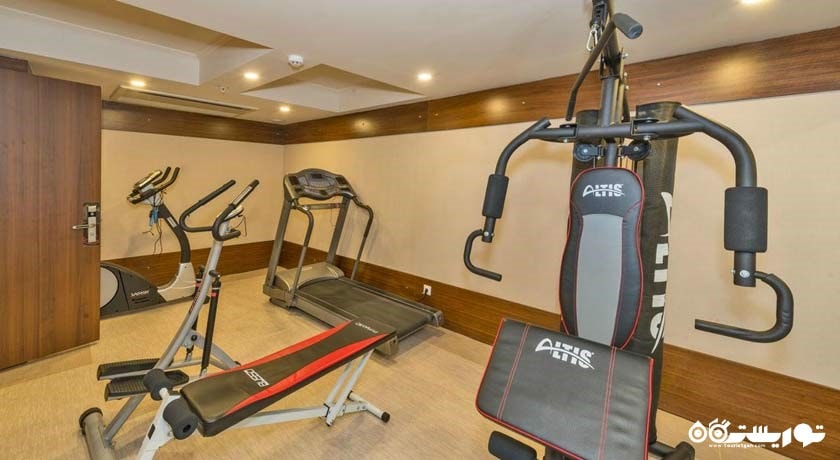 سالن بدنسازی هتل بکداش دلوکس